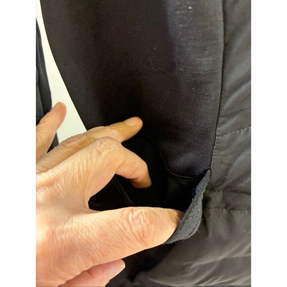Lululemon Puffer Down Hooded Jacket in Black Size 6 - Picture 6 of 11